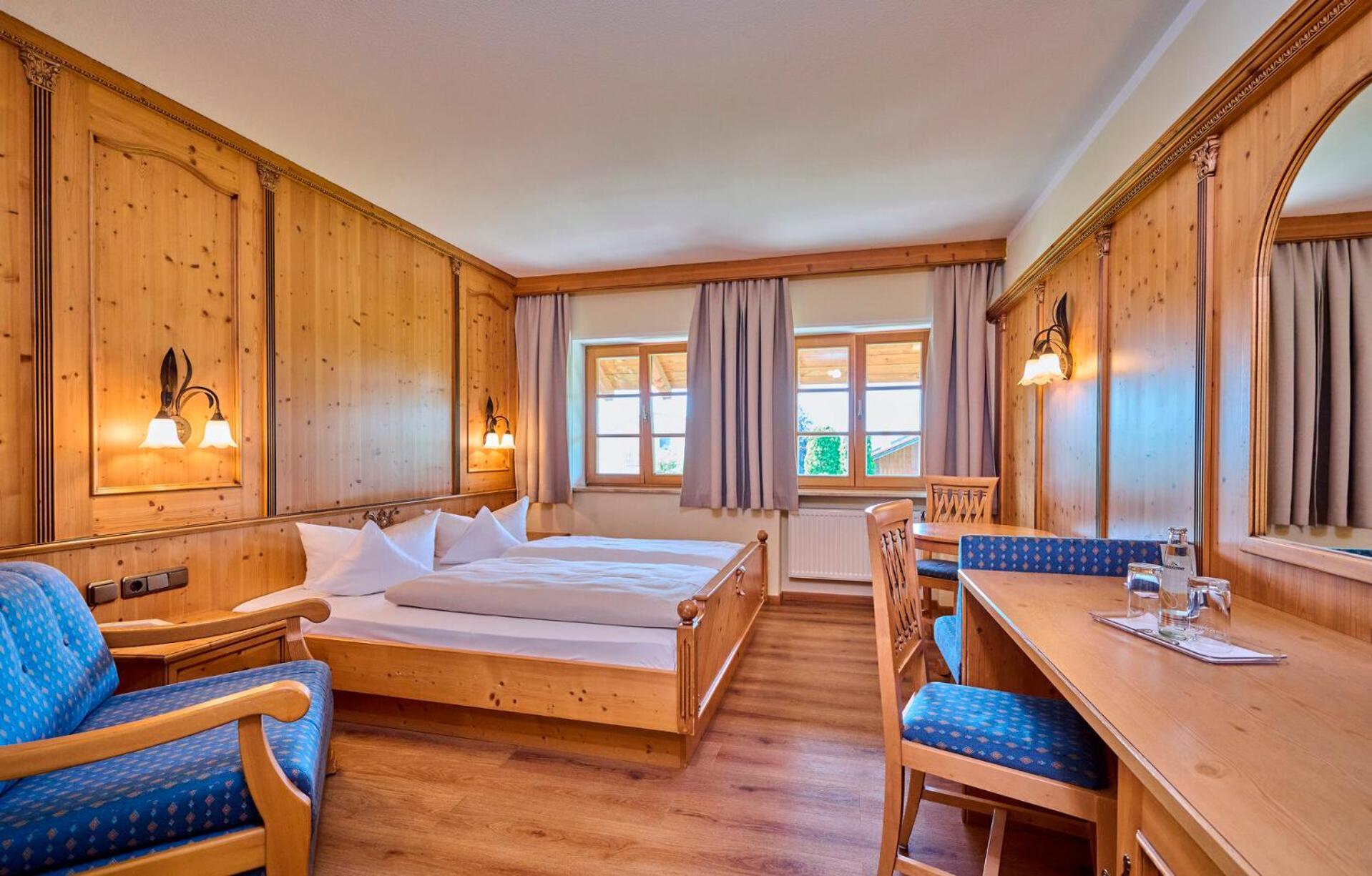 Hotel Happinger Hof Розенхайм Экстерьер фото